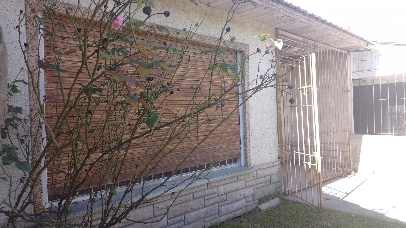 Chalet a reciclar en Villa Primera.