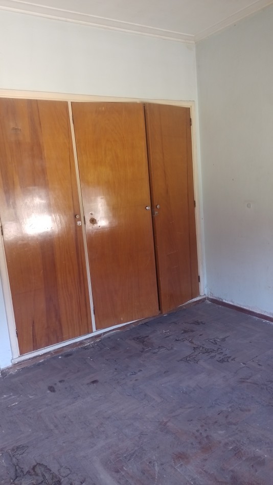 Chalet a reciclar en Villa Primera.