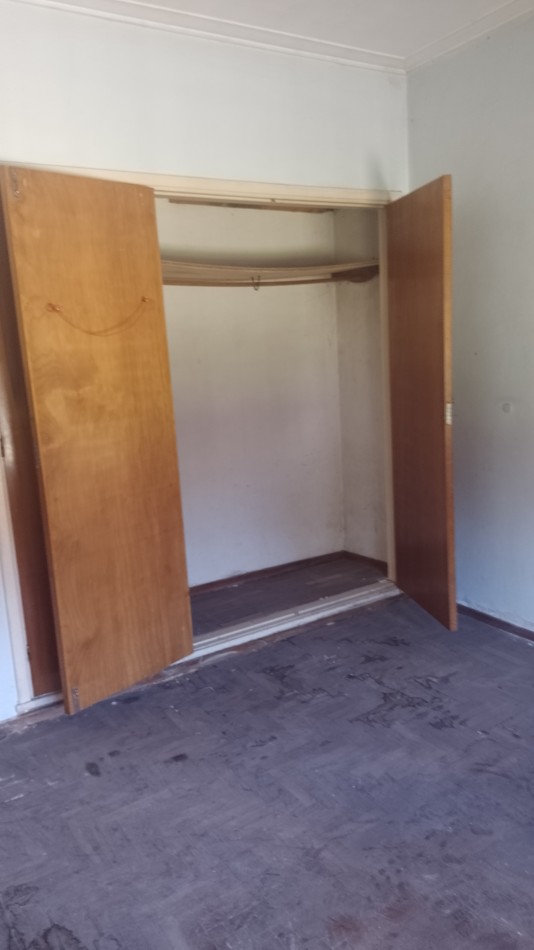 Chalet a reciclar en Villa Primera.