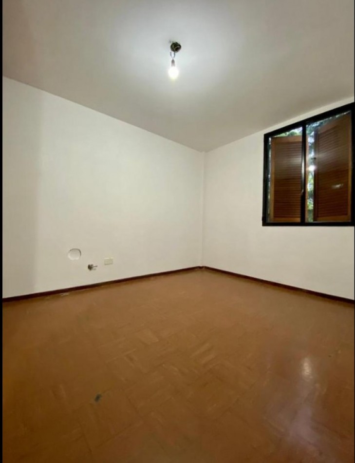 Depto en Burzaco. 4 ambientes 