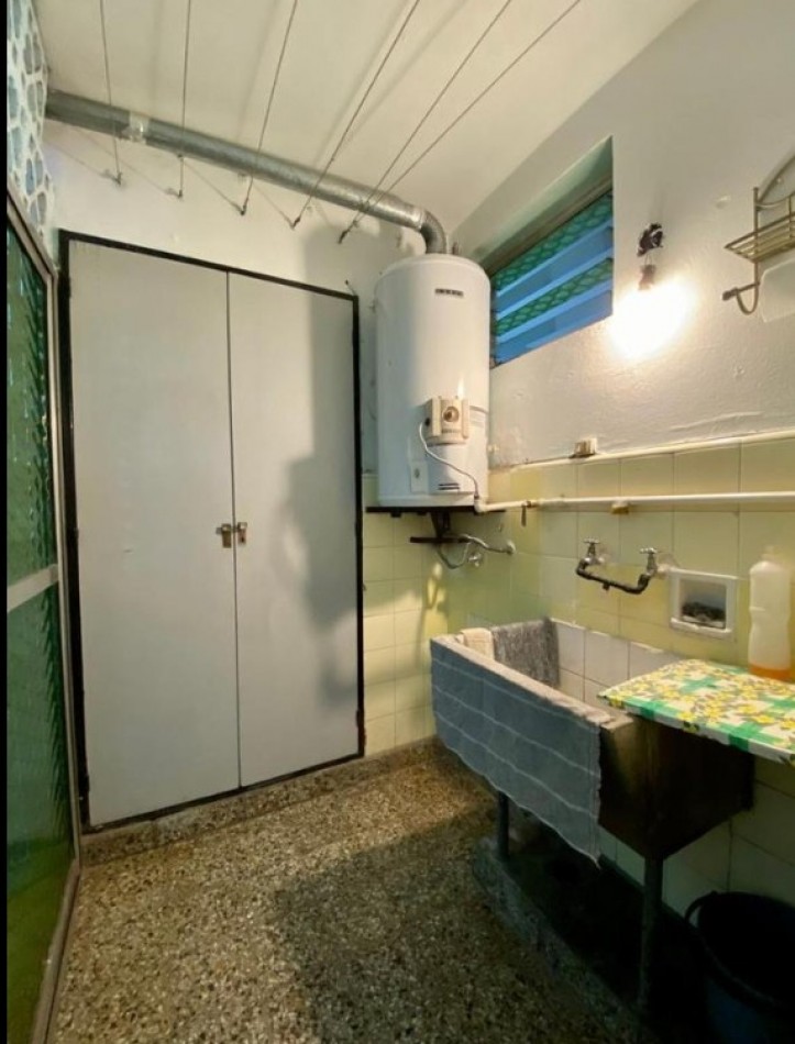 Depto en Burzaco. 4 ambientes 