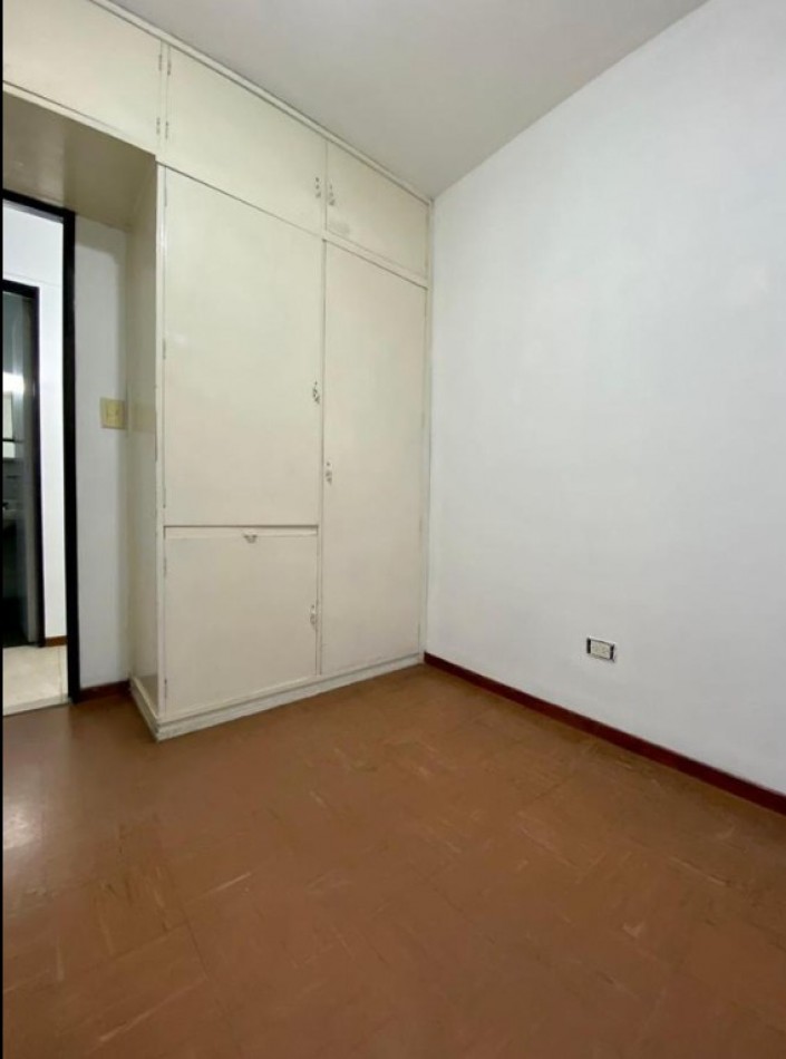 Depto en Burzaco. 4 ambientes 