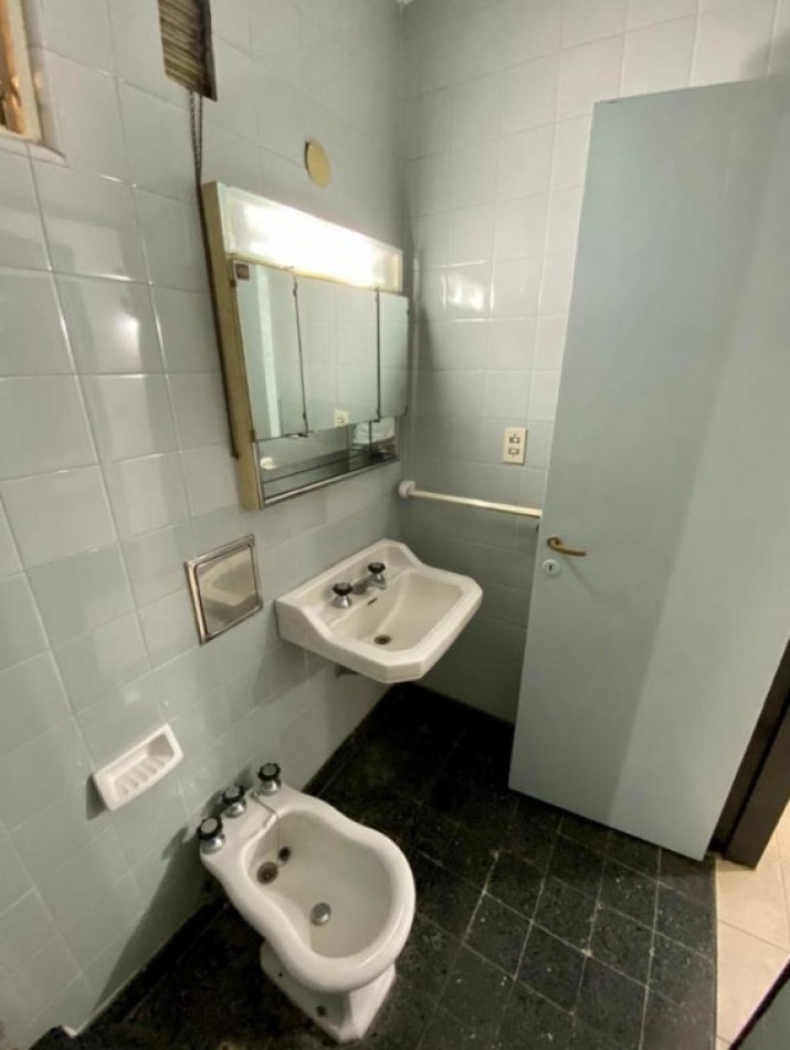 Depto en Burzaco. 4 ambientes 