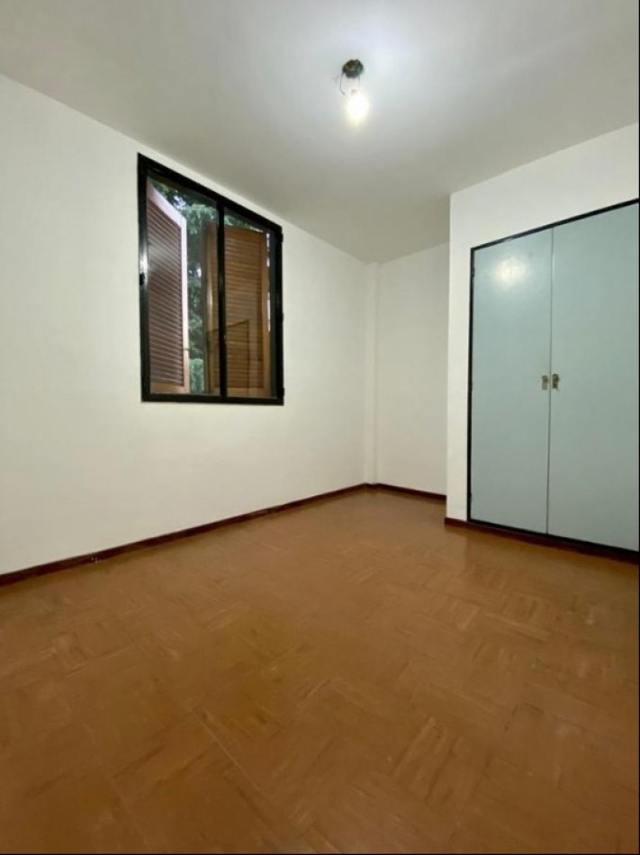 Depto en Burzaco. 4 ambientes 