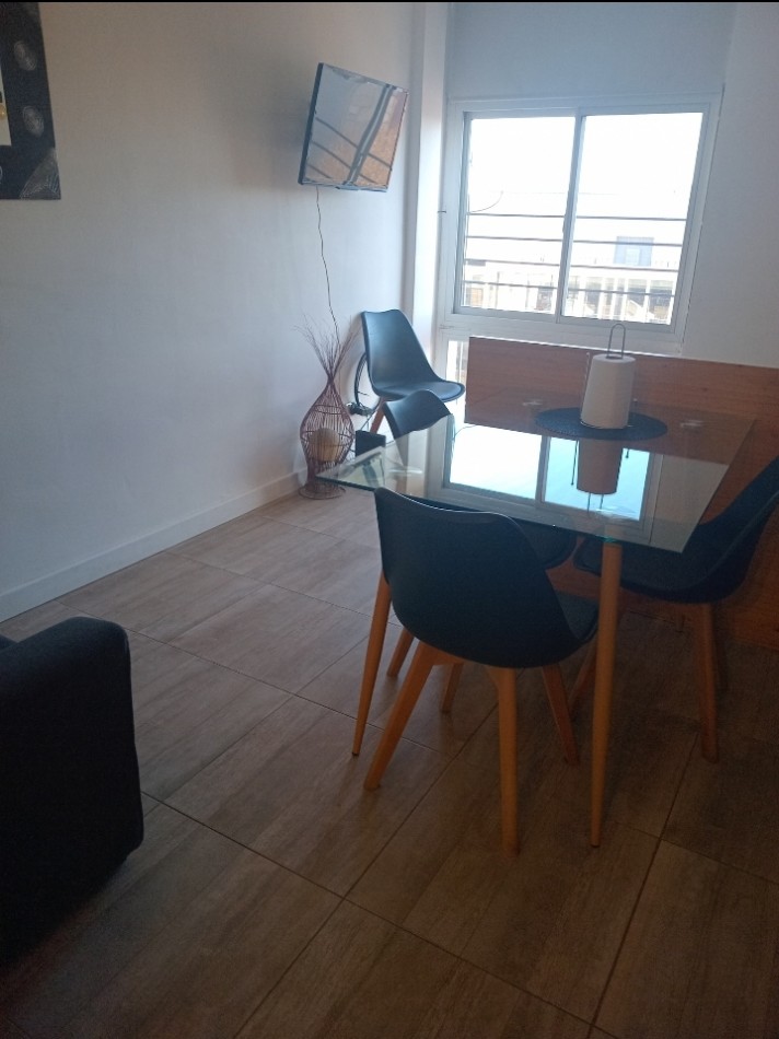 Departamento 1 ambiente reciclado frente al shopping Aldrey 