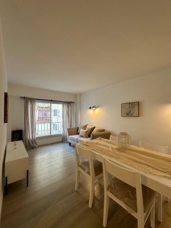 Departamento 2 ambientes mas dependencia, reciclado a la calle 