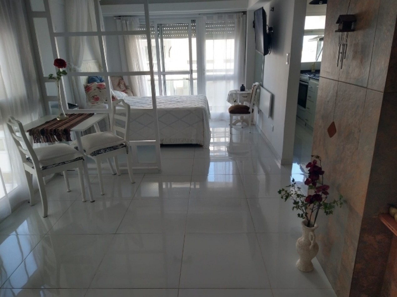 Departamento 1 ambiente con vista al mar 