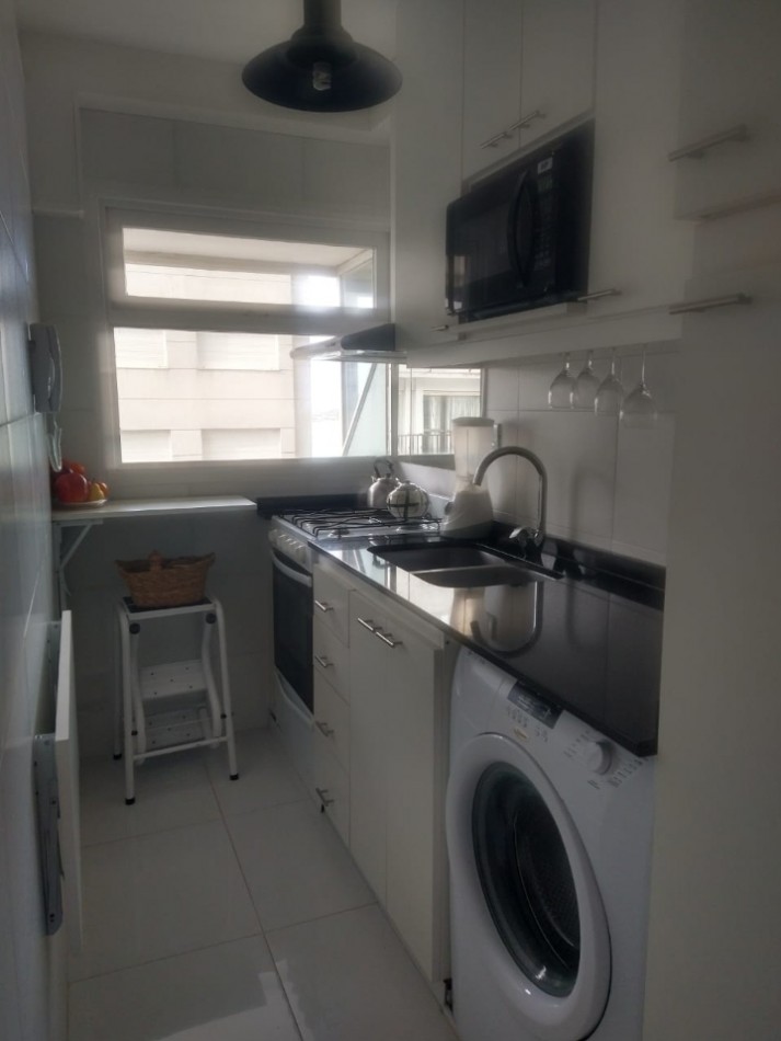 Departamento 1 ambiente con vista al mar 