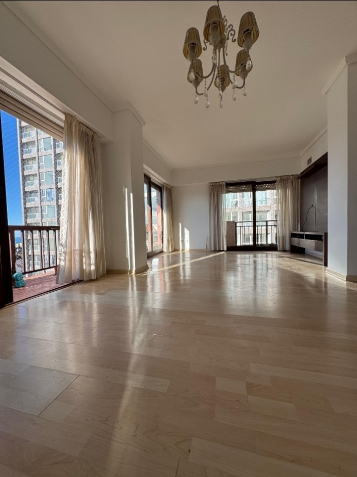 Piso en Loma Santa Cecilia 