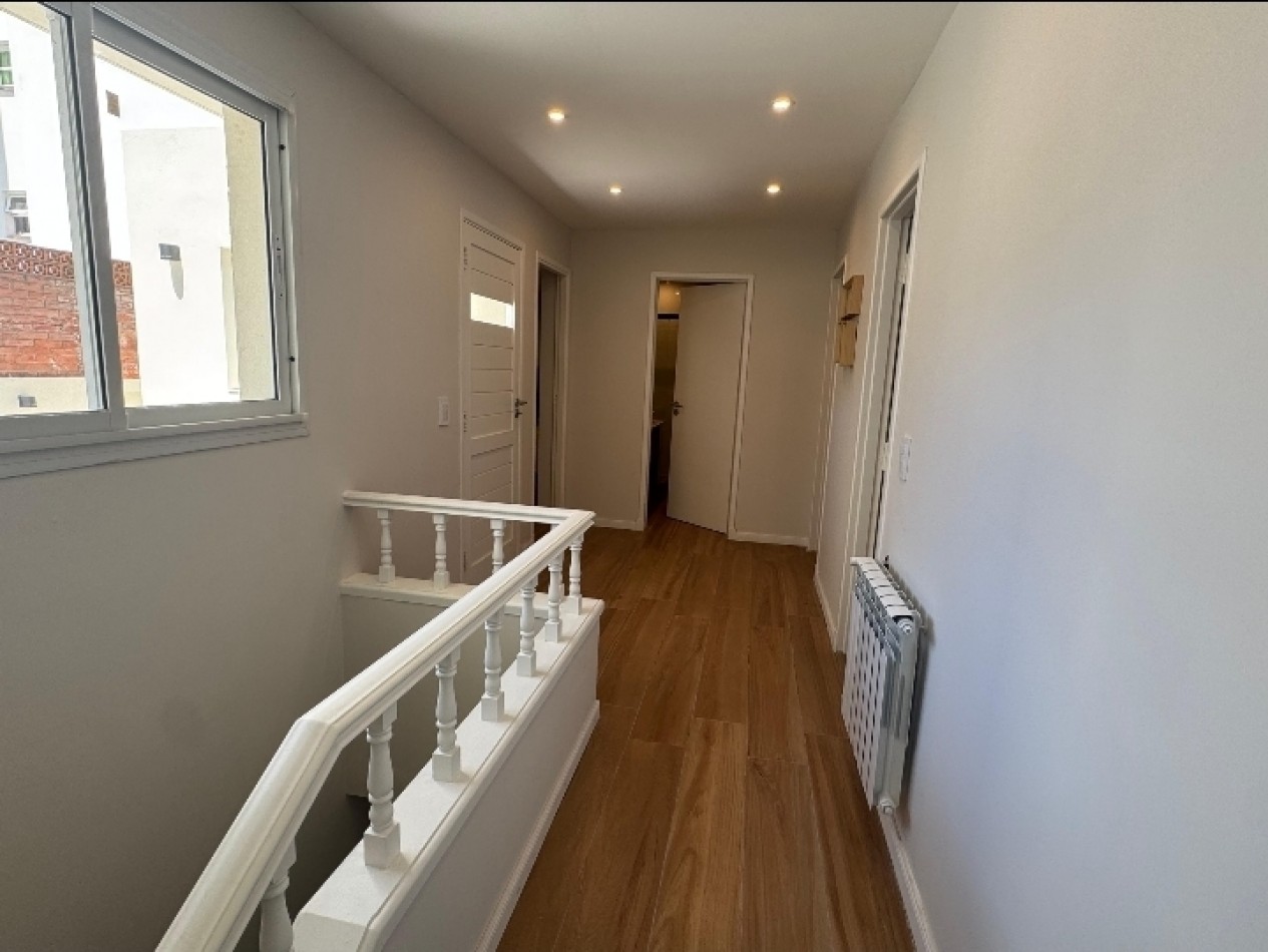 Chalet al frente con garage 