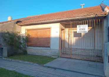 Chalet a reciclar en Villa Primera.