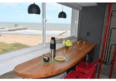 Departamento con vista al mar en Torre Bristol  