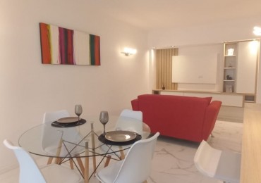 Departamento 2 ambientes reciclado a la calle en pleno centro 